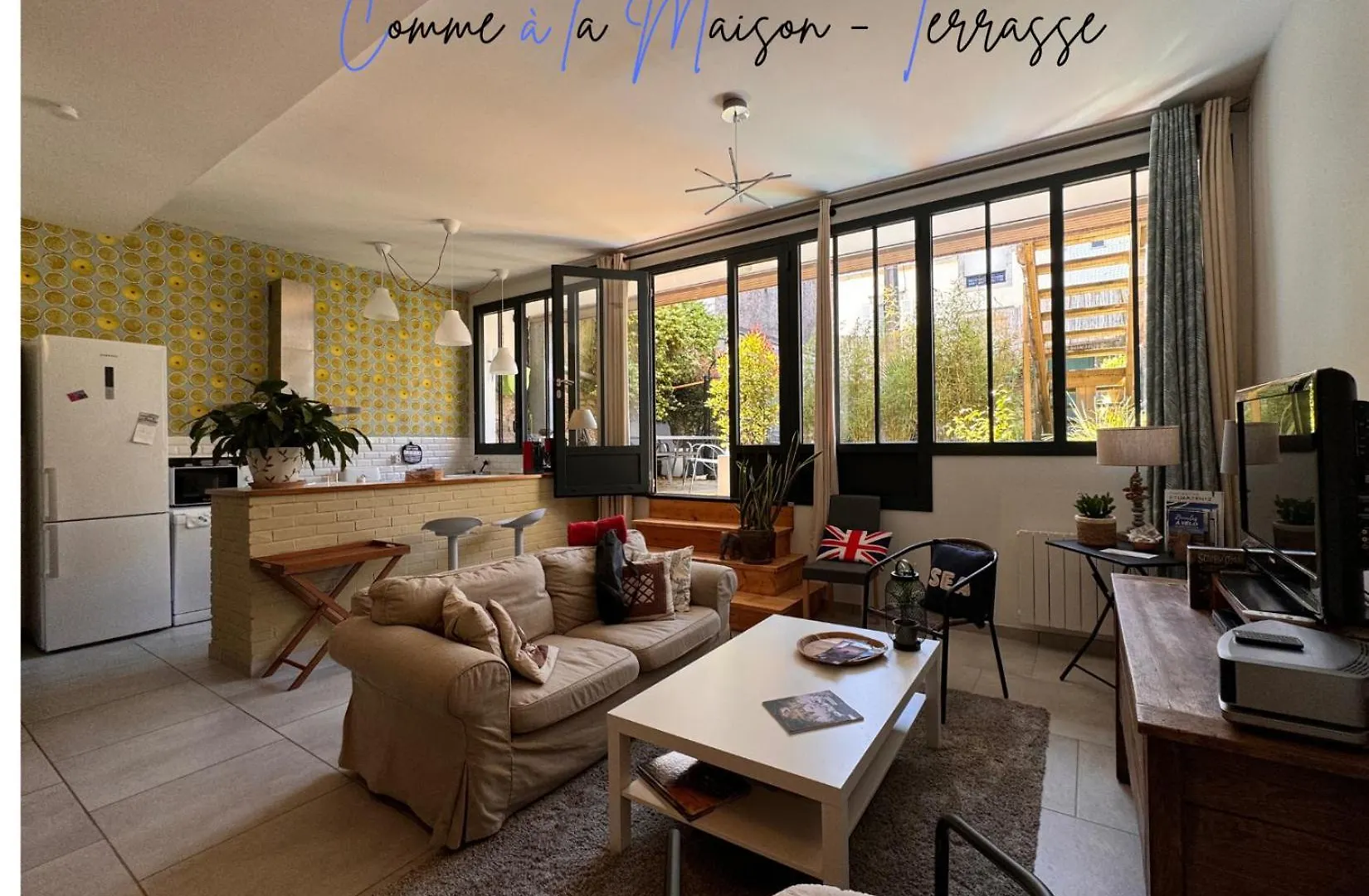 Comme A La Maison - Terrasse 杜瓦讷内